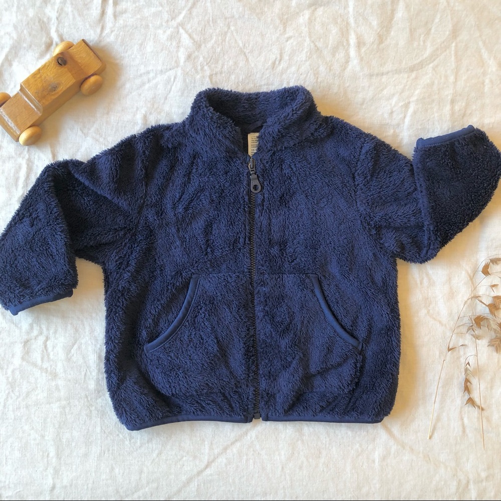 Uniqlo fluffy yarn fleece jacket